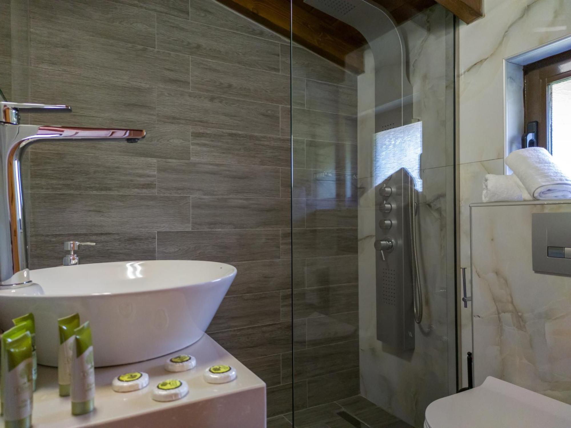 Kipo Paradiso Spa, Yoga & Gym Resort Kirianna Ngoại thất bức ảnh