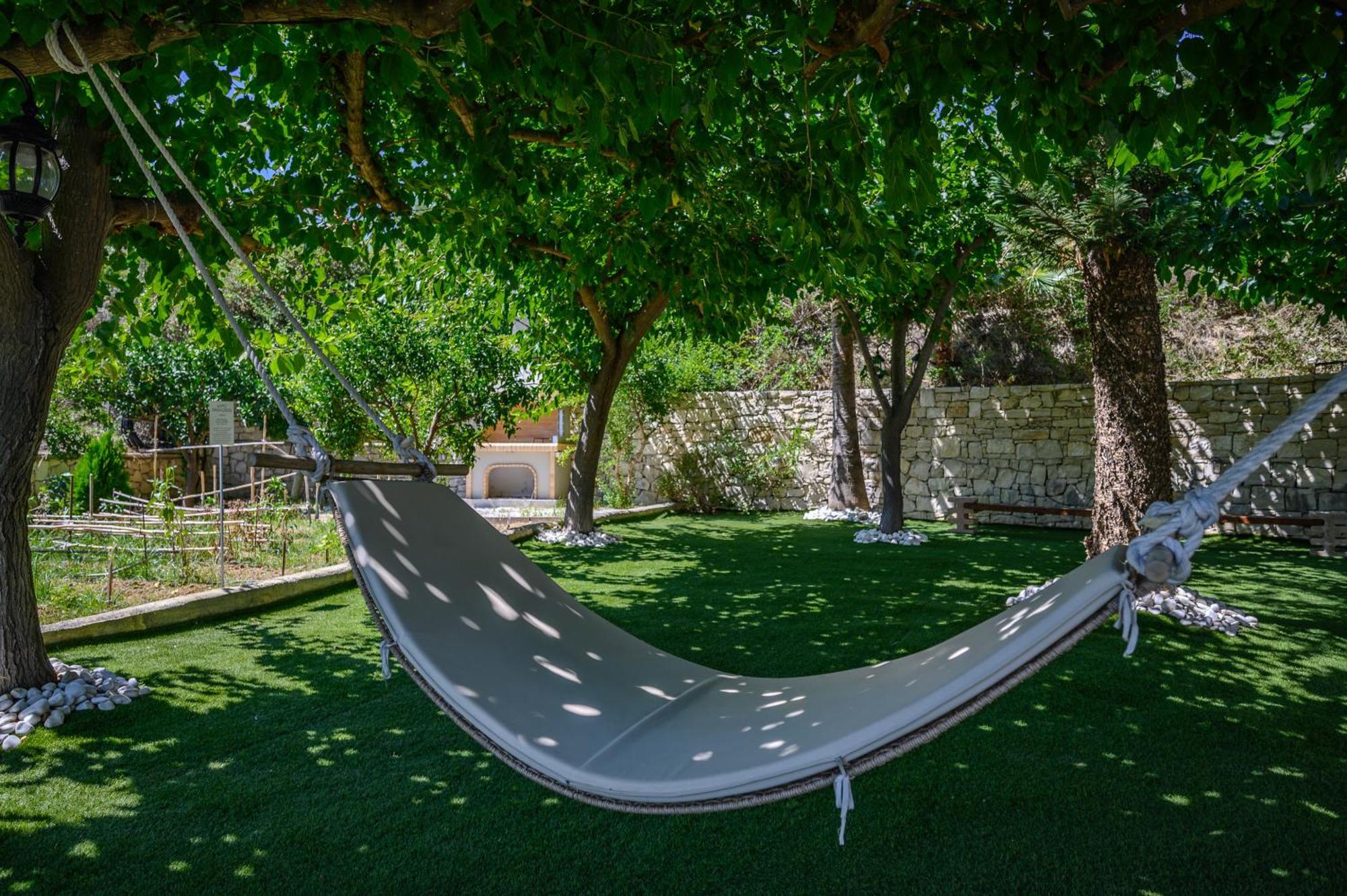 Kipo Paradiso Spa, Yoga & Gym Resort Kirianna Ngoại thất bức ảnh